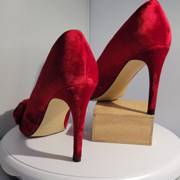 Marc Fisher Red Velvet Heels - Picture 2 of 3